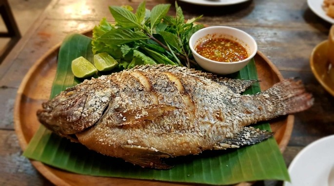 Pla Pao (Thai Salt-Crusted Grilled Fish)