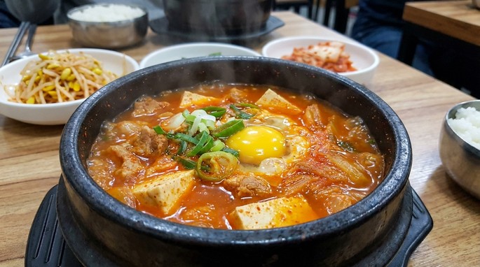 Kimchi-jjigae
