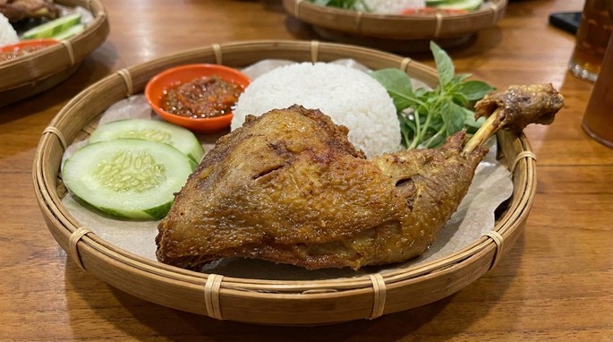 Fried Duck (Bebek Goreng)