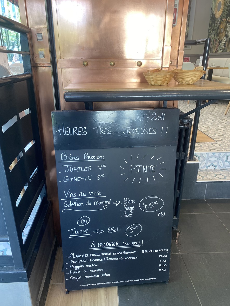 Le Mac-Mahon cafe menu 1