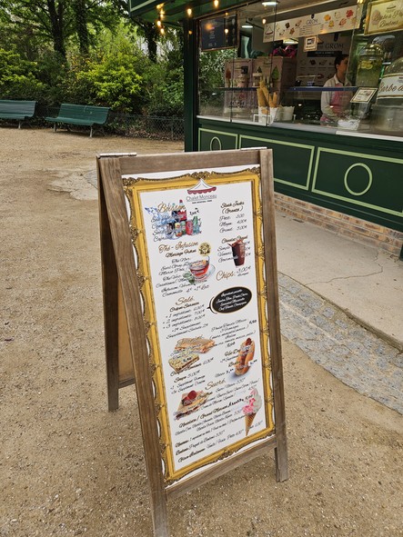 Snack Chalet of Parc Monceau