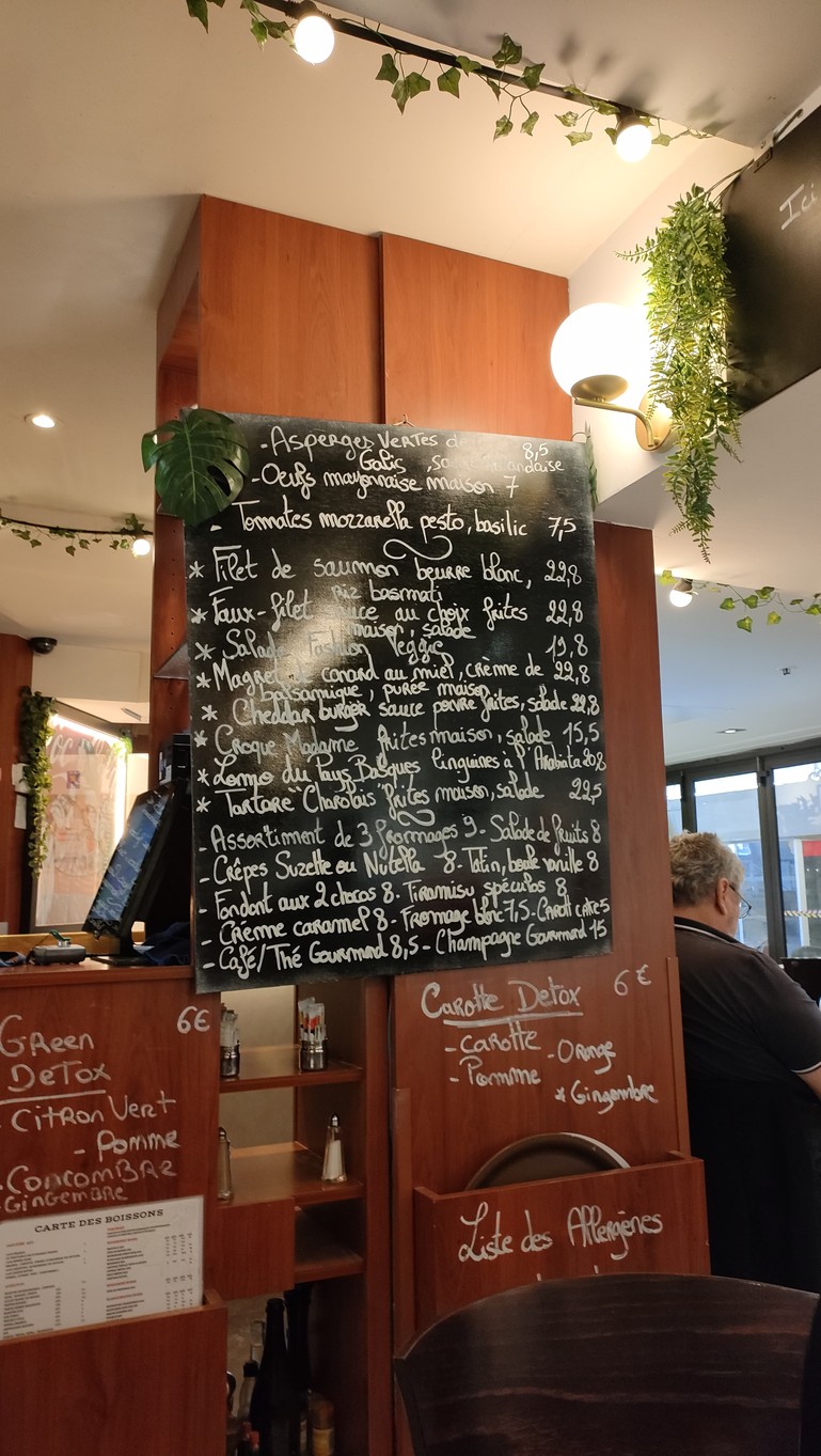 Restaurant, Bar , Café Brasserie La Tour, cuisine traditionnelle, Paris Gare De Lyon , Galerie Gamma menu 1