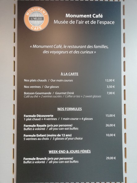 Monument Café l'Hélice - Restaurant du Musée de l'Air (uniquement pour les visiteurs)