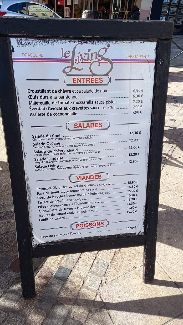 Le Living Bar Restaurant menu 1