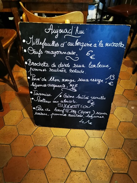 Le Bar Du Marché