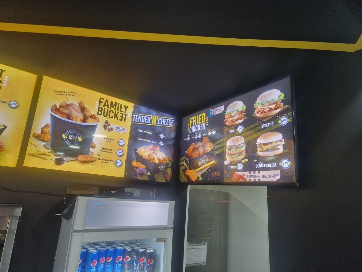 Chicken Street Saint-Ouen Naan & Fried Chicken menu 3