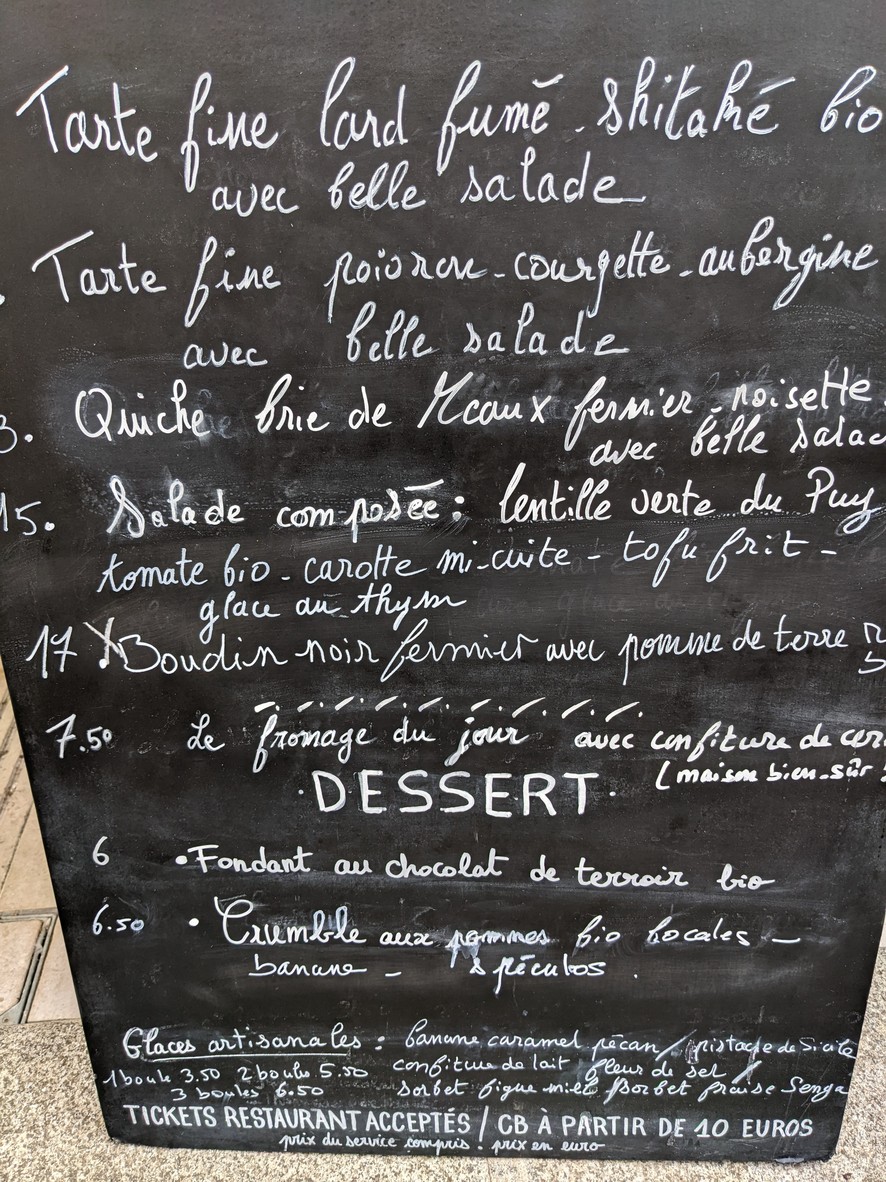 La Petite Maison Dans La Cour menu 2