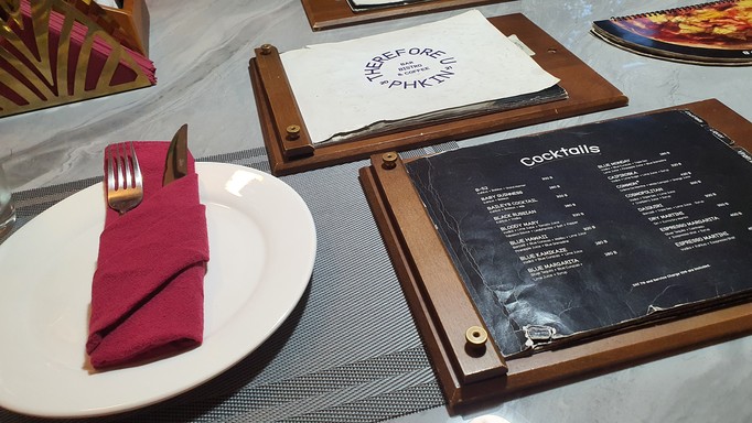 Phkin Therefore U Bistro - Bar & Coffee