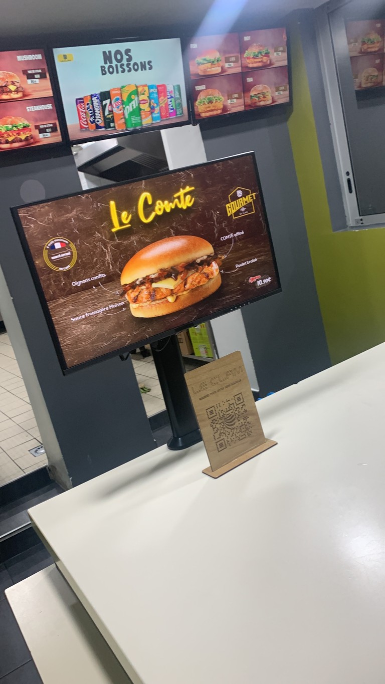 مطعم CLAM BURGER menu 1