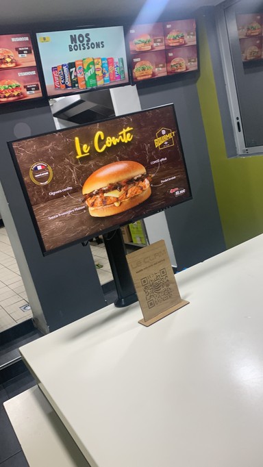 CLAM BURGER Restaurant