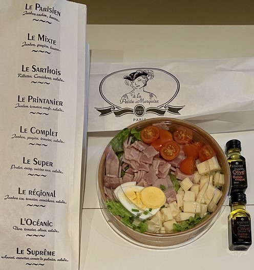 A La Petite Marquise